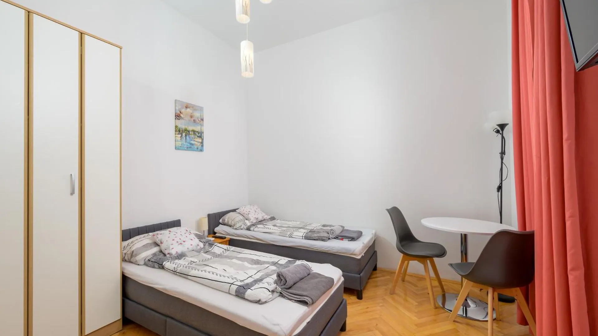 Studio Apartments Tiho & Nena Pula